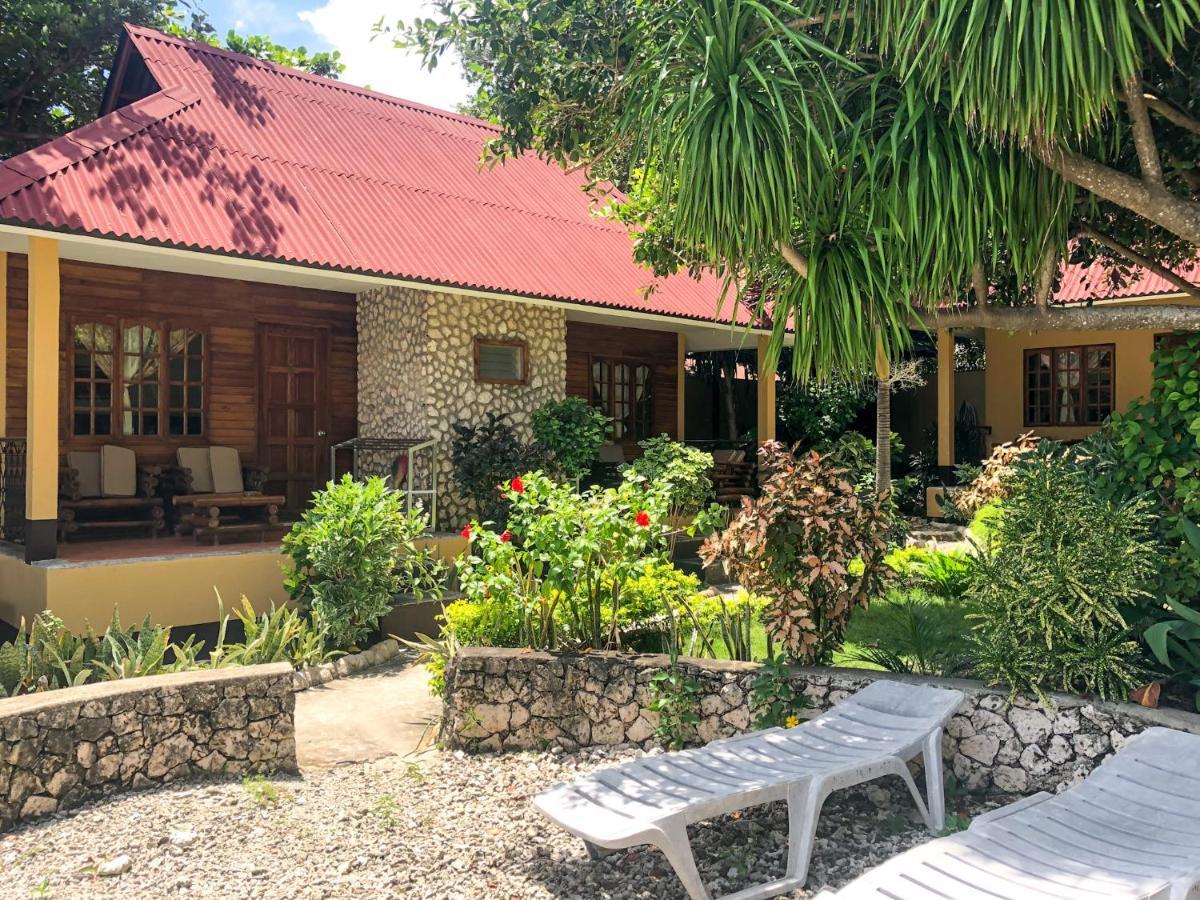 Tipolo Beach Resort Moalboal Exterior foto